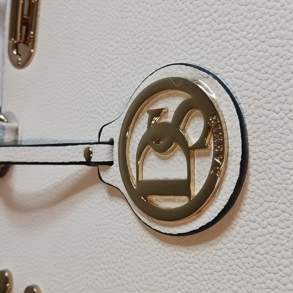 Handbag - Picture 7 of 9